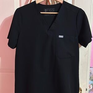 FIGS Catarina One-Pocket Scrub Top